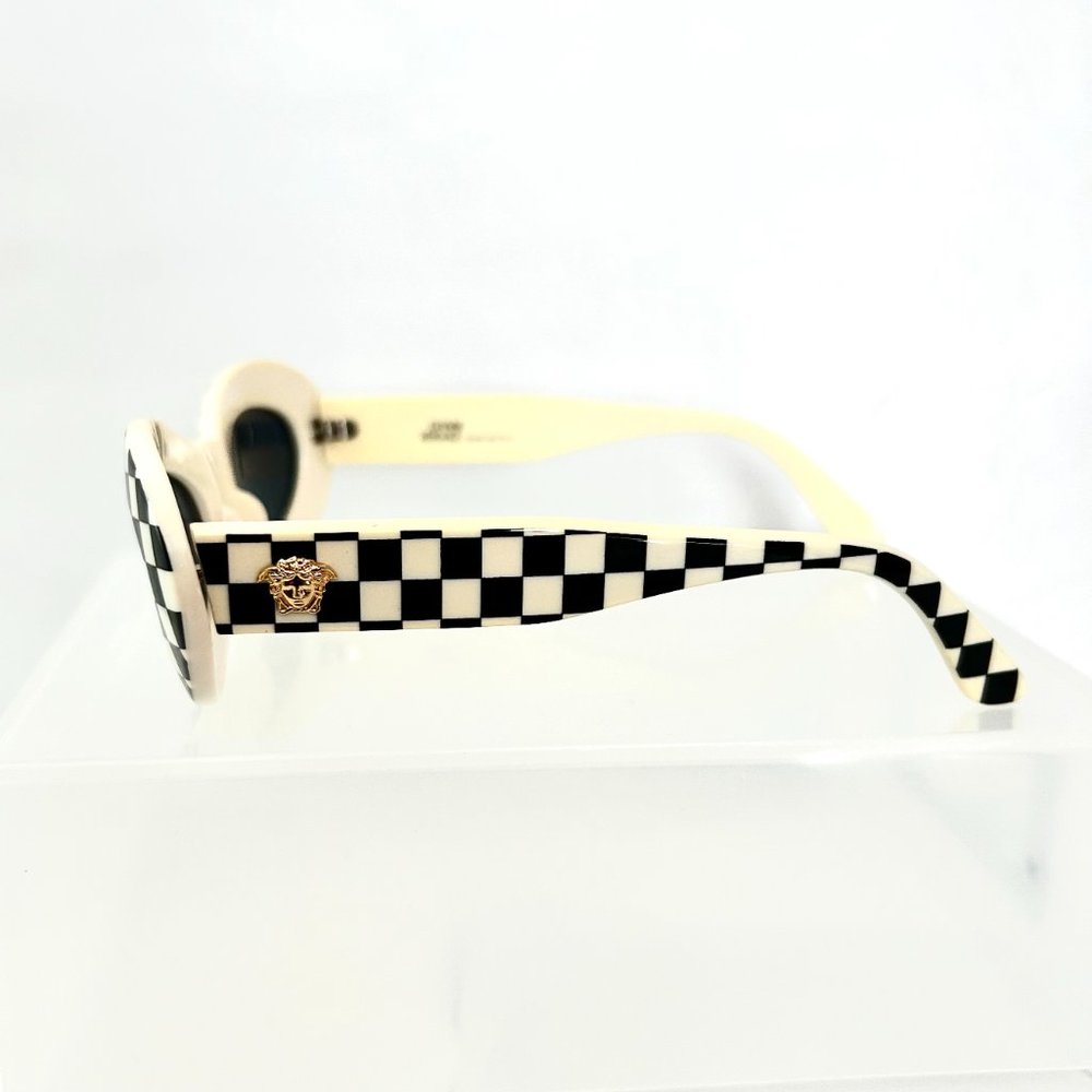 VINTAGE! Gianni Versace sunglasses - Picture 5 of 8